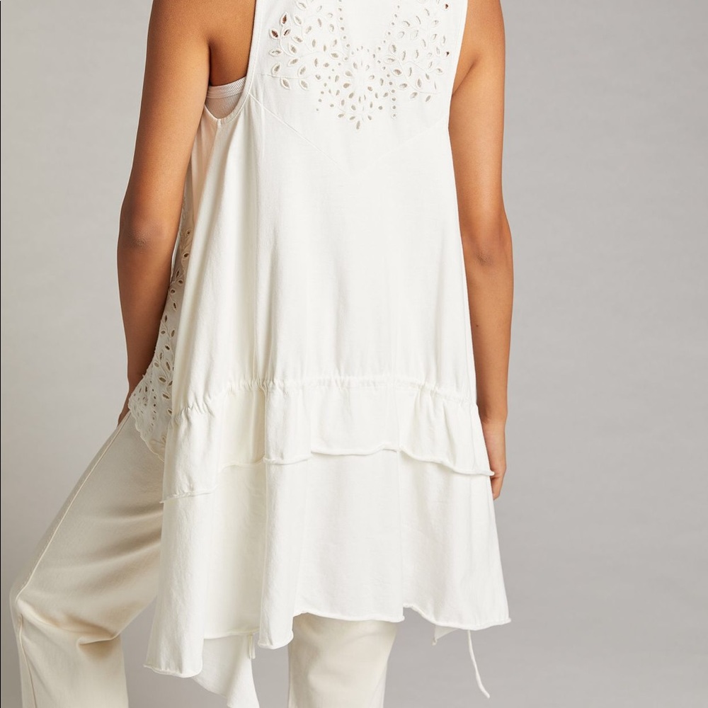 Anthropologie | Eyelet Buttondown Blouse | M/L - Picture 8 of 10